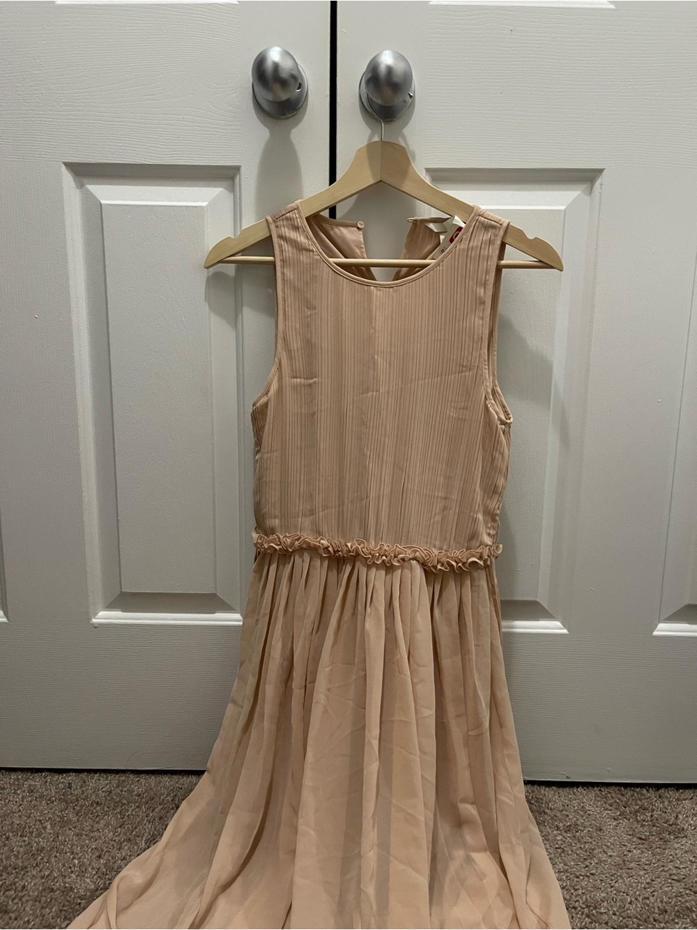 H&M Blush Beige Sleeveless Prom Dress